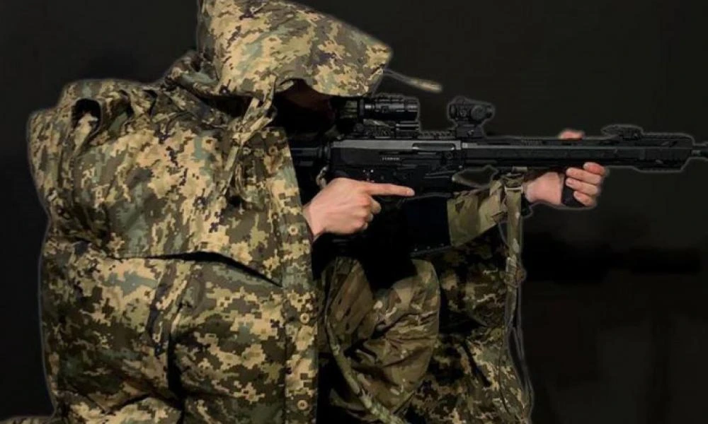 Η Ουκρανία κατασκεύασε "μανδύες αορατότητας" που επιτρέπουν στους στρατιώτες να μην εντοπίζονται από drones και κάμερες θερμικής απεικόνισης